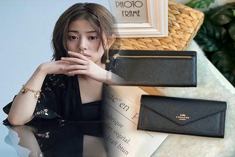 コーチ 化粧 ポーチ プレゼント