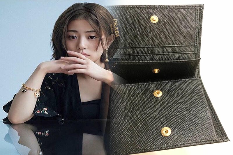 プラダ 三 つ折り 財布 バイ カラー