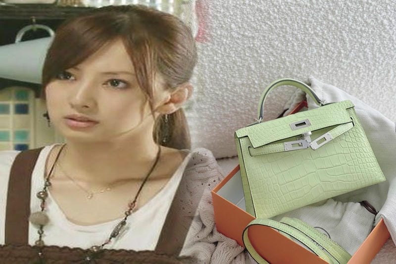 クロスボディバッグで実現するエルメスのスタイリッシュなコーディネート