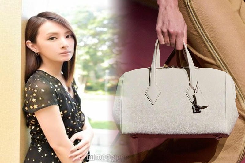 エルメスのコンスタンスの刻印はどこにありますか？