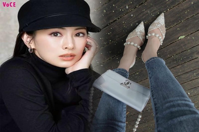 ジミー チュウ22年夏の新作バッグ、スタースタッズのバケットバッグ＆パールを飾ったショルダーなど