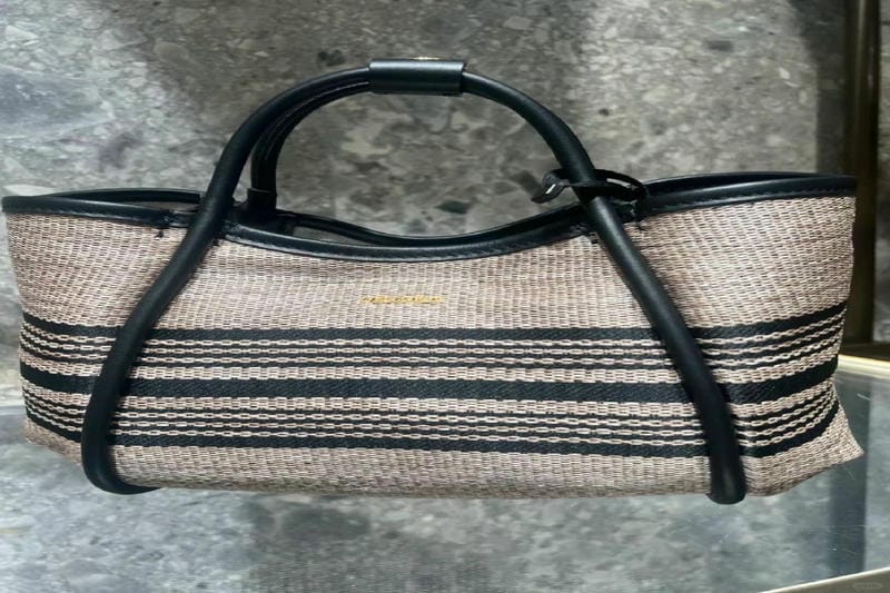 歩く芸術品！マックスマーラ 2024年プレフォールコレクションは名作『サーカスカルダー』にインスパイア。