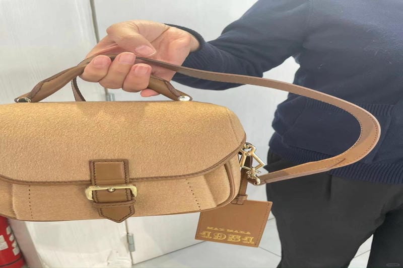 歩く芸術品！マックスマーラ 2024年プレフォールコレクションは名作『サーカスカルダー』にインスパイア。