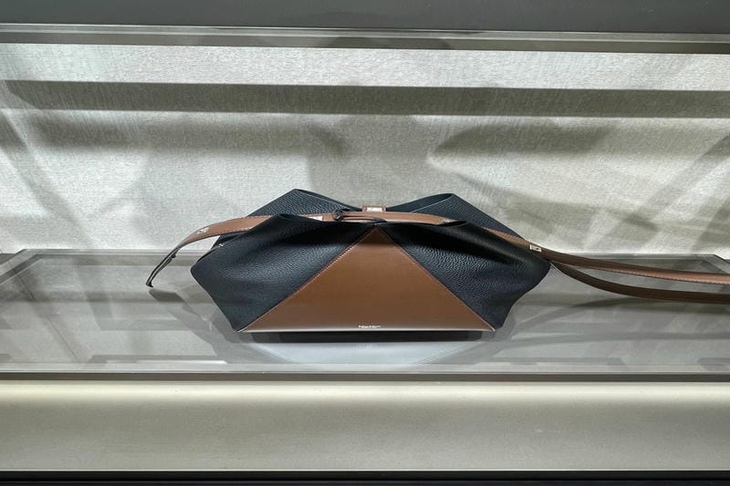 ゴジュウニ バイ ヒカルマツムラからスエード素材のミニショルダー＆トート、ステュディオス限定で