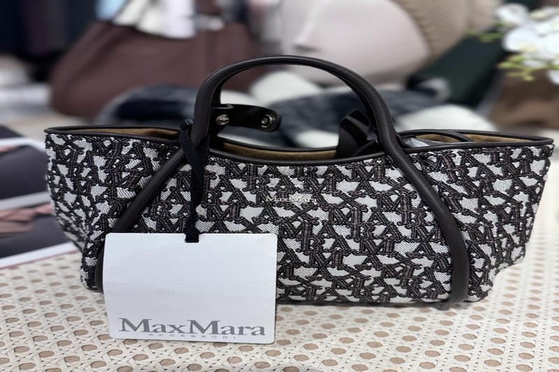 歩く芸術品！マックスマーラ 2024年プレフォールコレクションは名作『サーカスカルダー』にインスパイア。