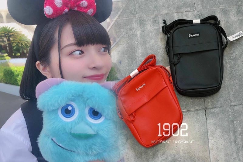 シュプリーム ショルダー バッグ