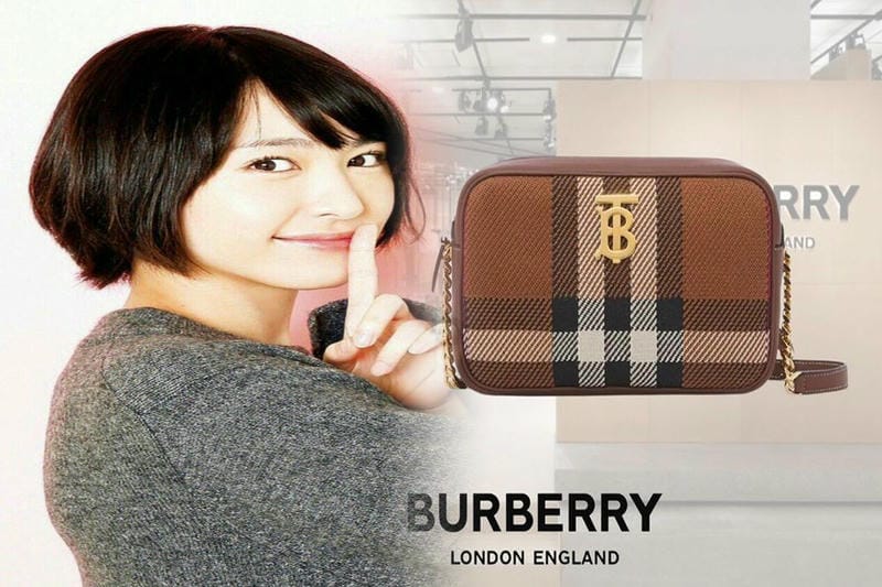 クレスト ブリッジ バーバリー 違い