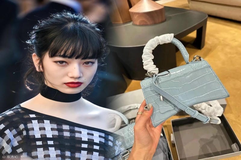 バレンシアガ ボディ バッグ