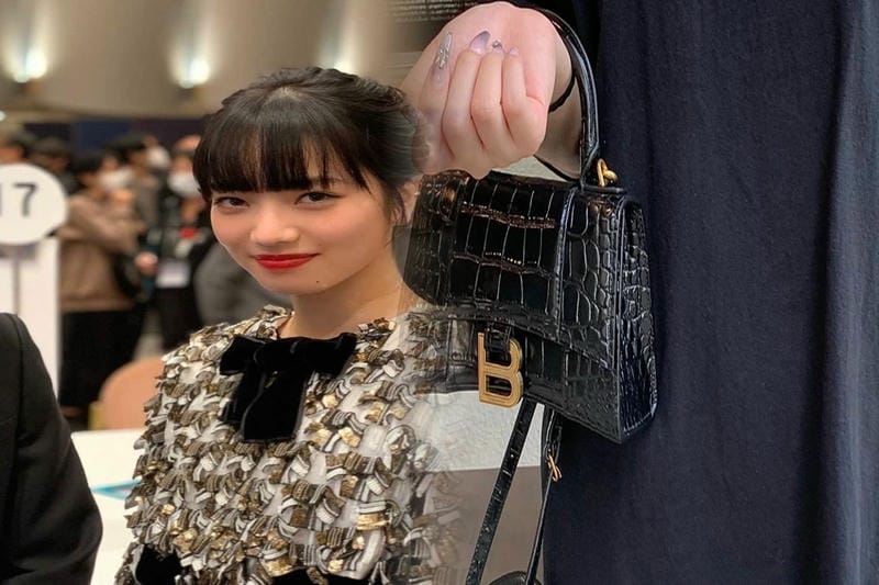 バレンシアガ クラッチ バッグ 偽物