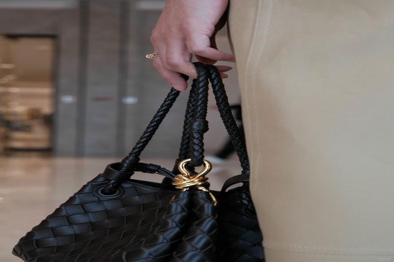 ボッテガ バッグ メンズ ショルダー