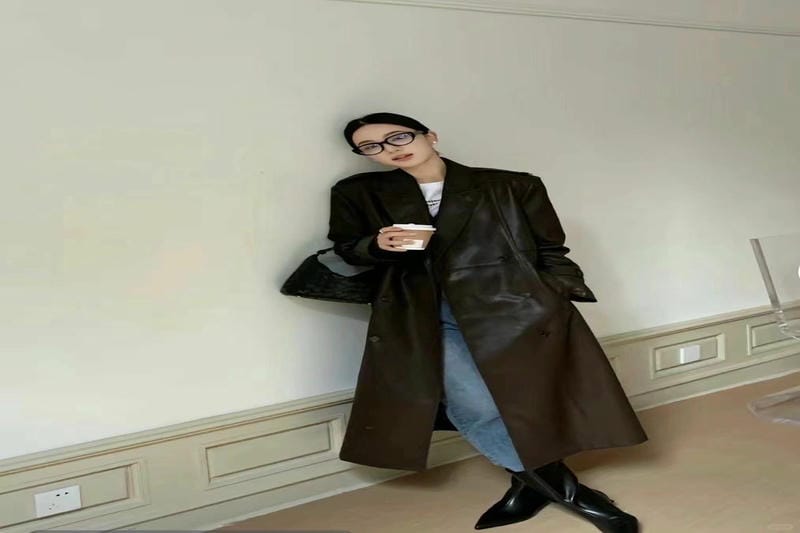 ボッテガ・ヴェネタ新作バッグ「アンディアーモ」編み込みレザーに“結び目”フック配して