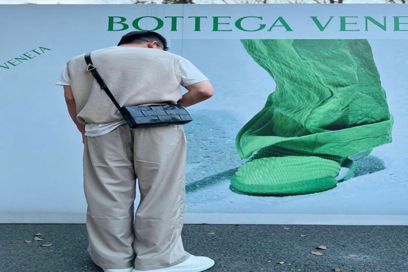 ボッテガVenetaの次の大きいヒットは、ここにあります.