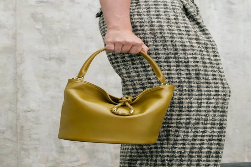 ボッテガ メンズ バッグ ショルダー