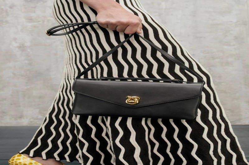 ボッテガ 斜 めがけ バッグ メンズ