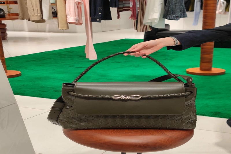 ボッテガ ヴェネタ イントレ チャート バッグ