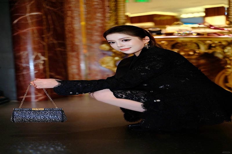 ドルチェ&ガッバーナが2023春夏の広告キャンペーンのミューズにキム・カーダシアンを起用