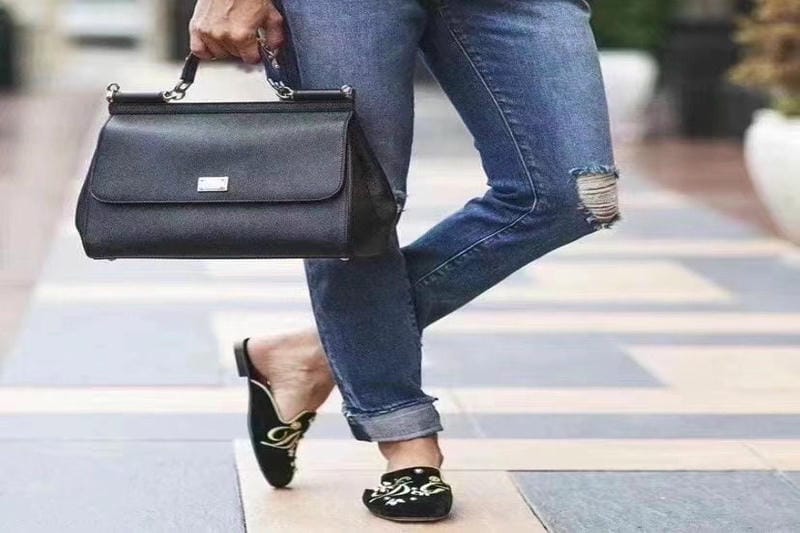 個性的なサブバッグ！ドルチェ&ガッバーナの変わった柄で差をつける