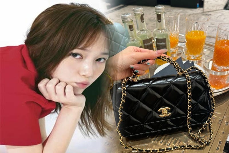 シャネル化粧ポーチ ブラシ付き｜メイク直しに便利なブラシ付きポーチ