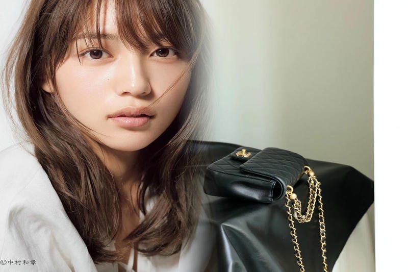 シャネル ショルダー バッグ 赤