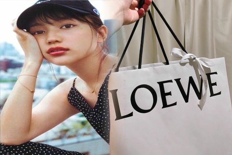 ロエベアナグラムショルダーバッグ6cc