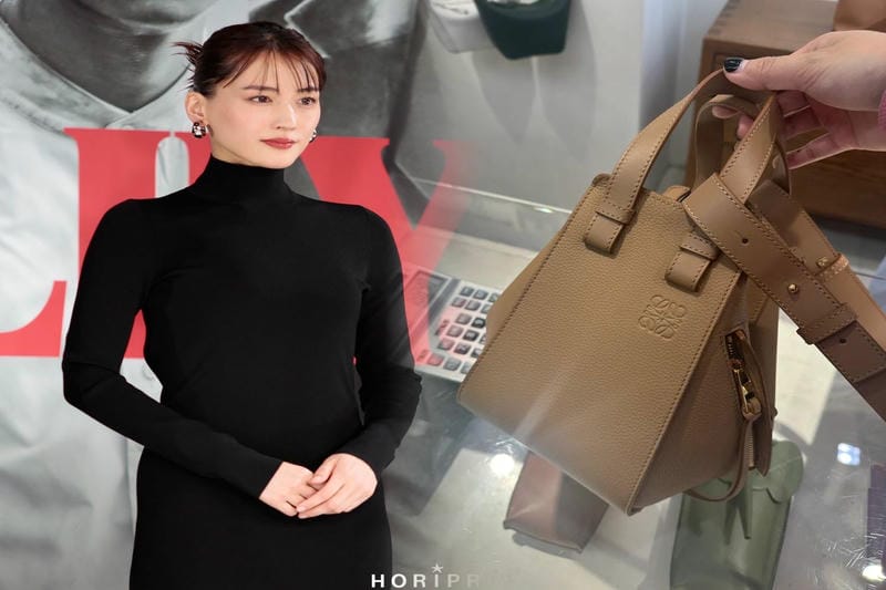 ロエベの人気バッグ「ハンモック」がチャーミングに刷新！ 卯年を祝しウサギの耳ようなリボン付きデザインが新登場