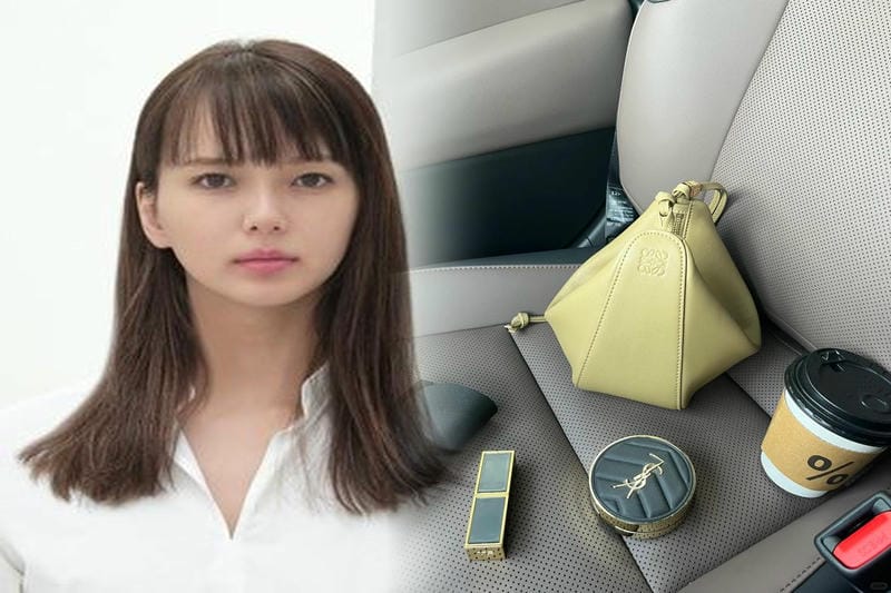 インスタ映え抜群！人気モデルが持つLOEWEバッグ