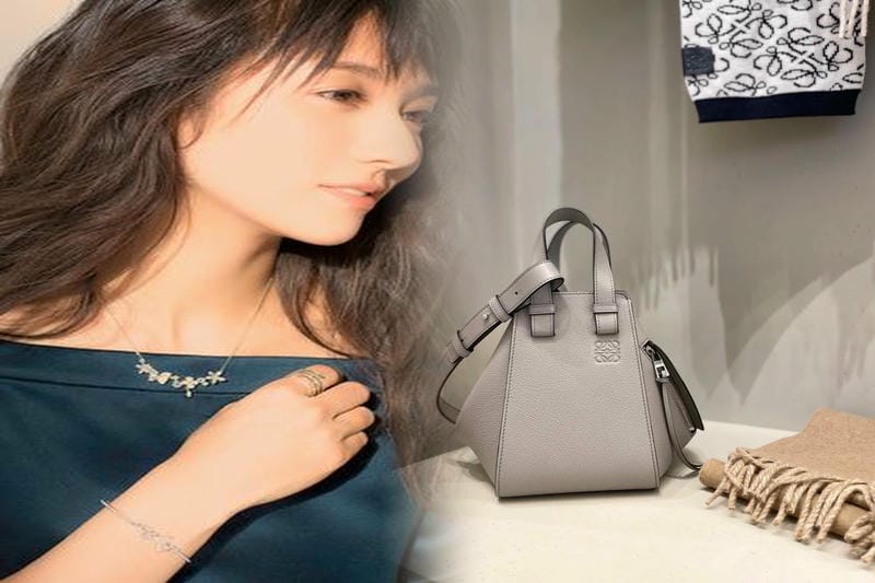 ロエベのハンモックのスモールサイズはどのくらいの重さですか？