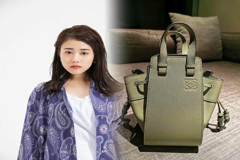 ロエベのハンモックバッグは仕事でもプライベートでも