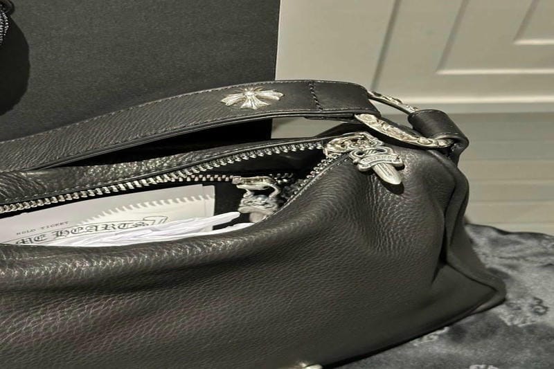 クロム ハーツ fs トート バッグが大人気！機能性とデザインの融合