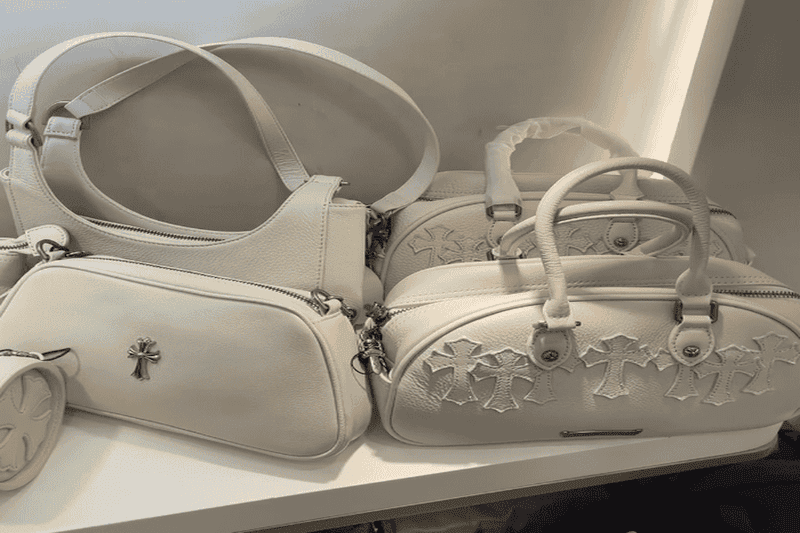 クロム ハーツ fs トート バッグが大人気！機能性とデザインの融合