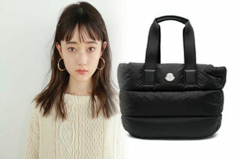 トートバッグもモンクレールで！スタイリッシュなコーディネート例