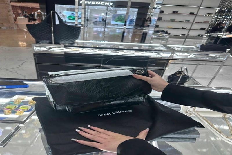 サン ローラン バッグ 40 代