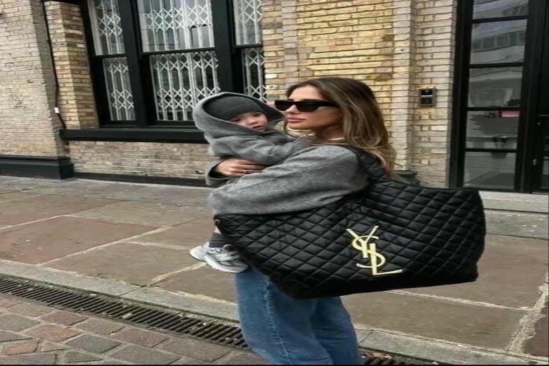 サン ローラン ショルダー バッグ