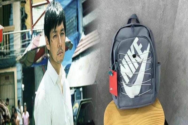 シューズ 収納 付き バッグ ナイキ