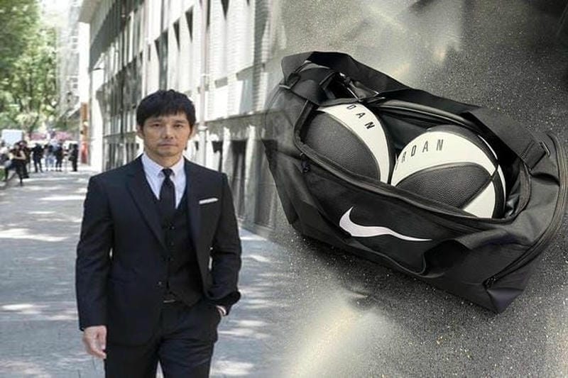 ナイキ ショルダー バッグ 店舗