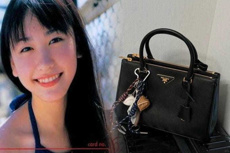 プラダ ショルダー バッグ 公式