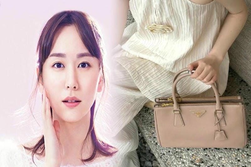 プラダ ナイロン バッグ コーデ