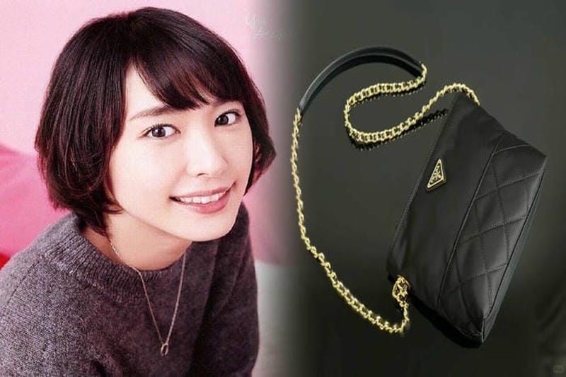 プラダ ショルダー バッグ 偽物