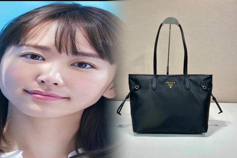 prada ラフィア トート バッグ