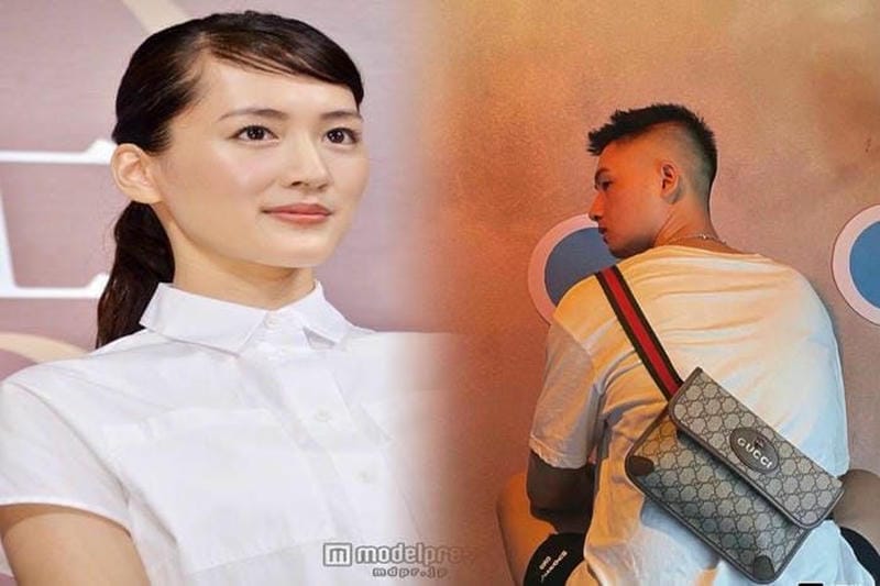 香水セット付きグッチポーチでラグジュアリーな小物整理