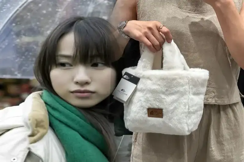 登山バッグで安全に！ノース フェイスの耐久性モデル