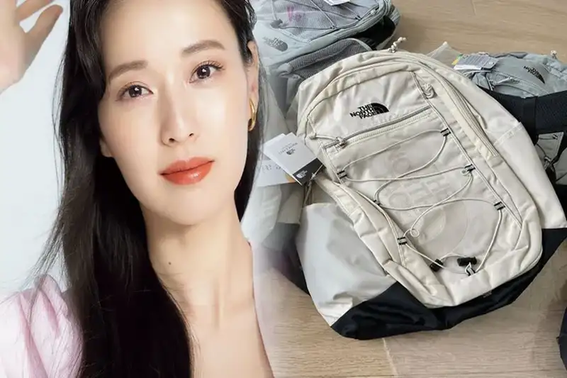 黒のショルダーバッグならノースフェイス！シンプルでどんなスタイルにもフィット