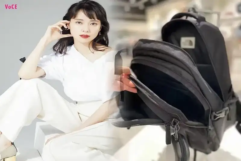 通学にも便利！ノースフェイスの黒リュックでシンプルにおしゃれ