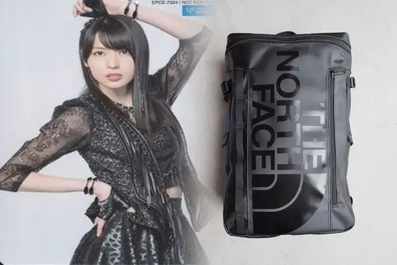 ガーメント バッグ ノース フェイス！スーツの保管・持ち運びに便利