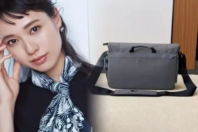 折りたためるフライウェイトトート【ノースフェイス】コンパクト収納で大活躍