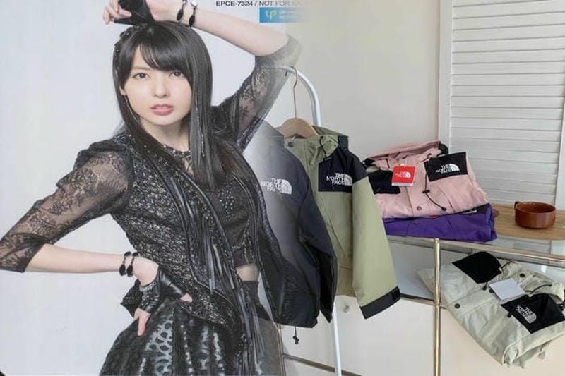 ノース フェイス ホット ショット コーデ