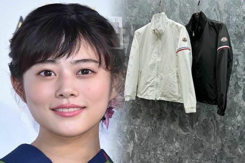 新作入手困難 MONCLER MONTCLA ダウンジャケット