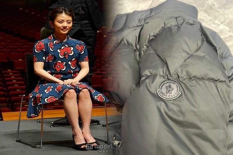 モンクレール トレーナー 白