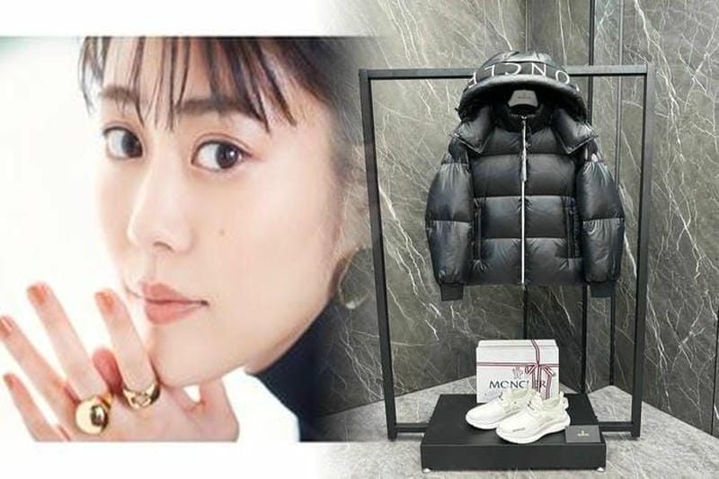 モンクレール パーカー 人気