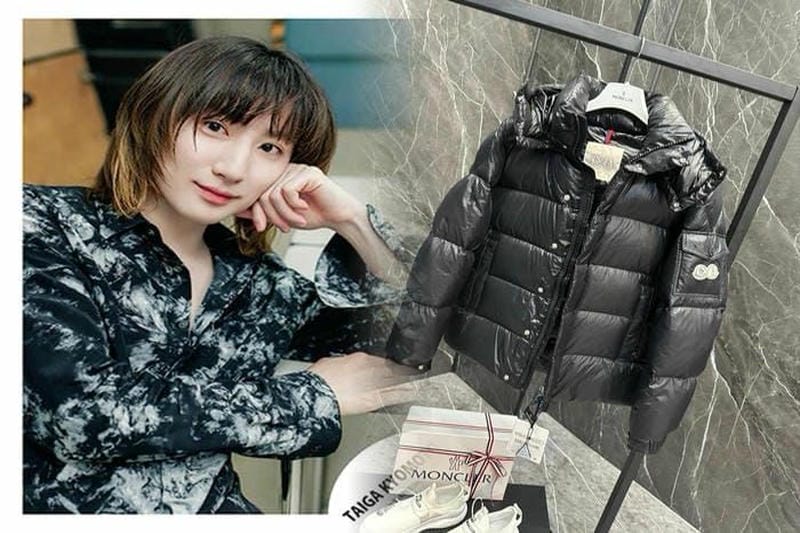 モルドバ 共和国 モンクレール